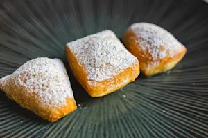 Nolas Classic Beignet (4)