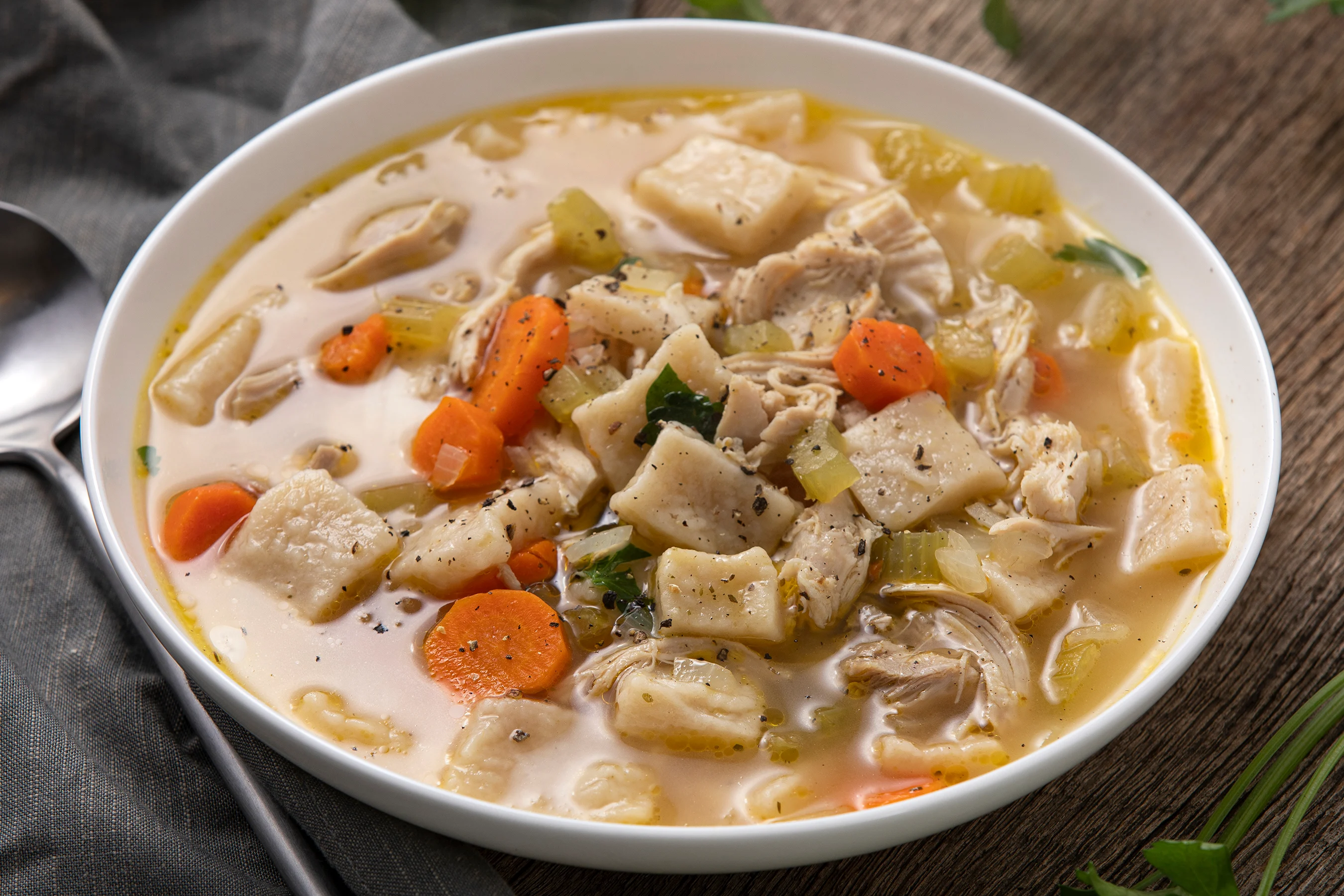 MeMaw's Chicken & Dumplin's | Lazy Cooking