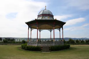 How do you make a bandstand? image