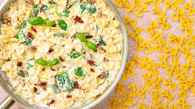 Creamy Bow Tie Pasta 03