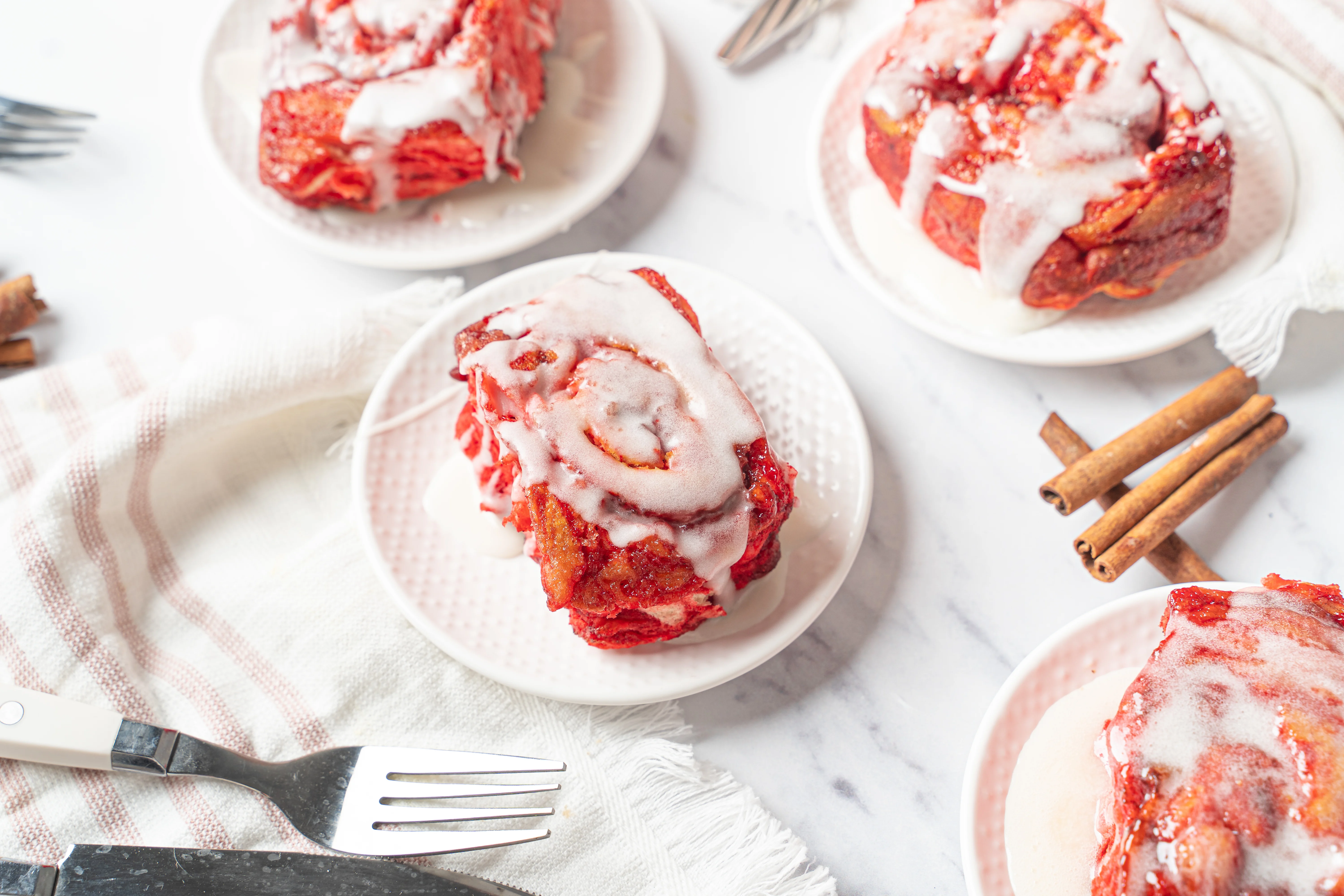 Red Velvet Cinnamon Rolls | Cooking Professionally