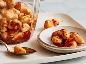 Kissy-Lips Pickled Garlic 3