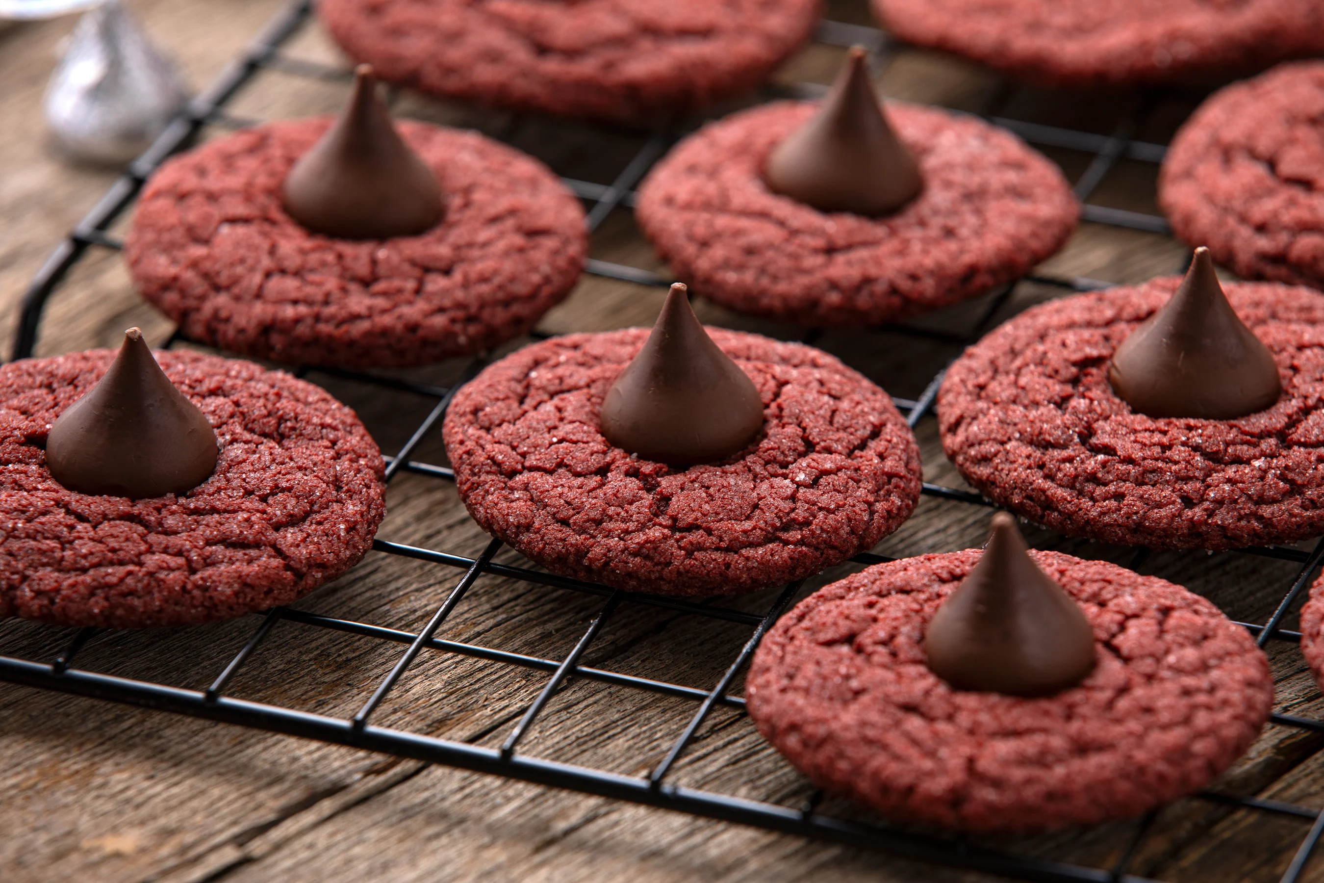 Velvet-Kiss Cookies | Lazy Cooking