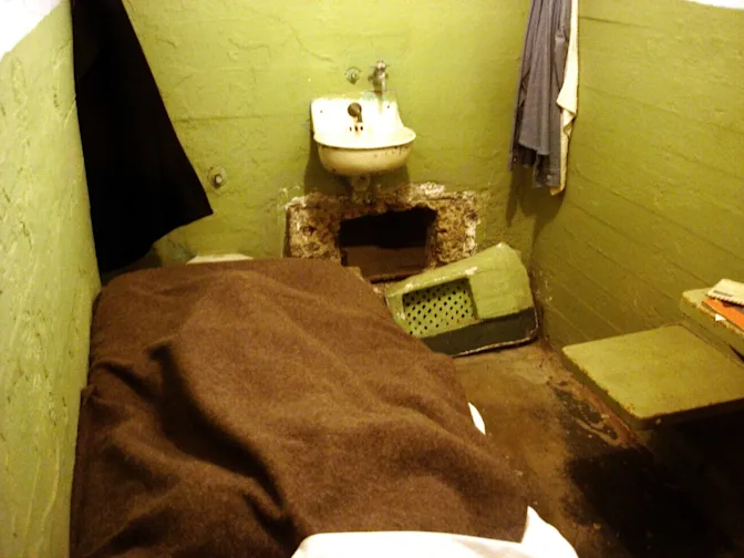 How Three Men Escaped Alcatraz-5