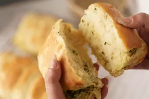 Oven-Fresh Pull Apart Bread