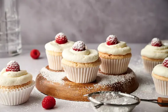 Snow Kissed Cupcakes - 04
