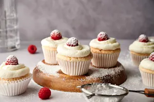 Snow Kissed Cupcakes - 04
