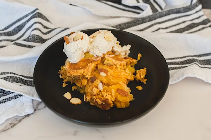 Simple Peach Dump Cake (2)