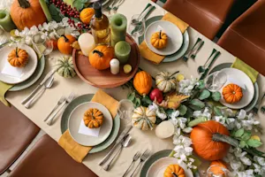 12 Beautiful Tablescapes to Inspire Your Thanksgiving Table
