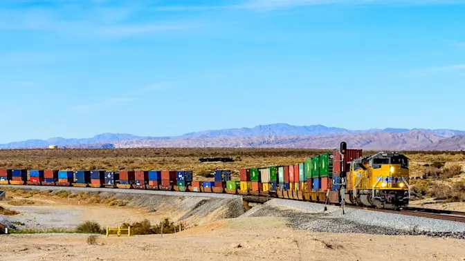 Thieves Stopped Trains in the Desert—You’ll Never Believe What They Stole-1