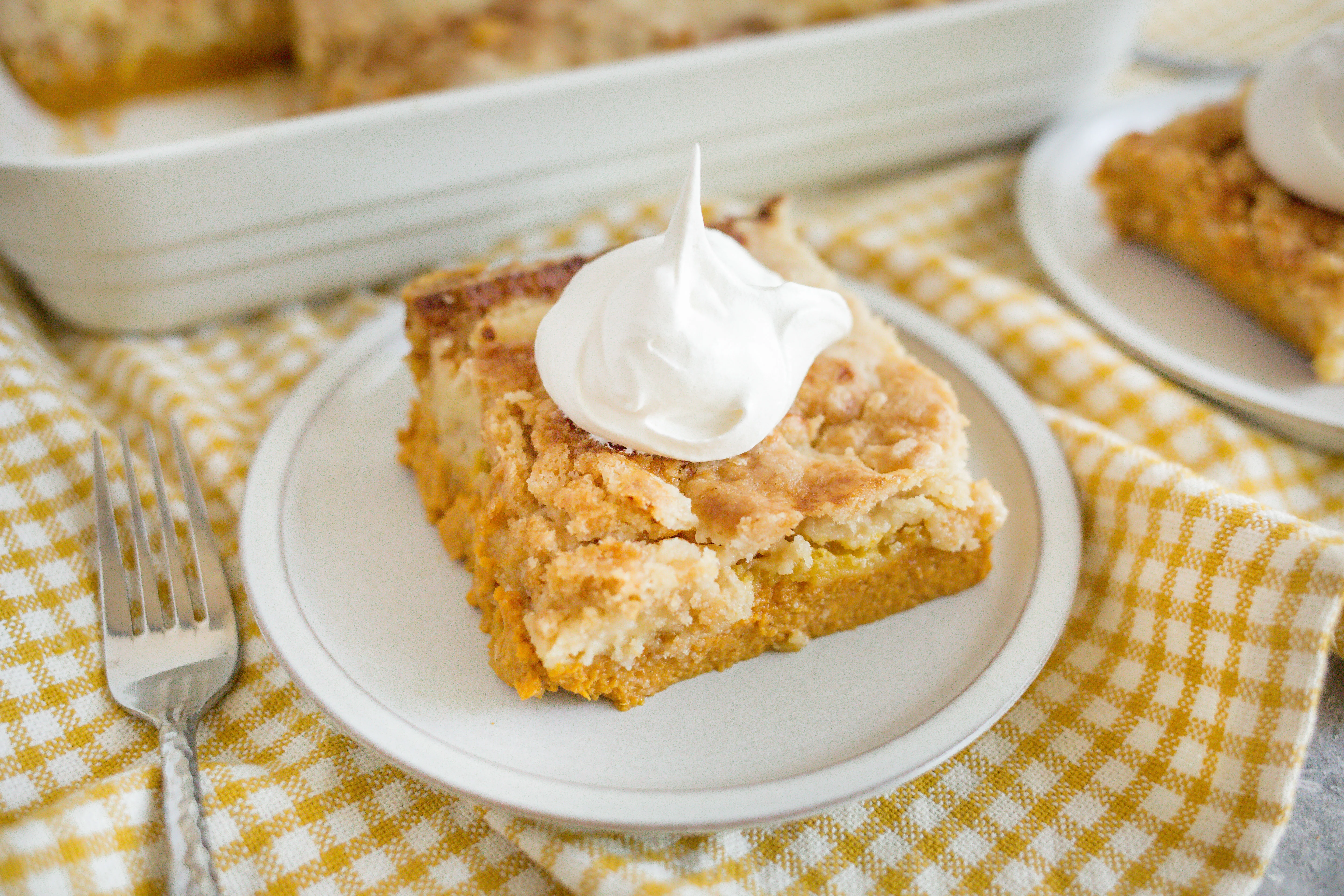 Pumpkin Dump Cake | Mama's Cooking