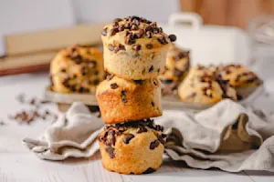 Homestyle Chocolate Chip Muffins