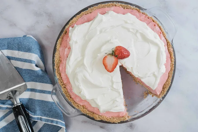 Strawberry Icebox Pie 4