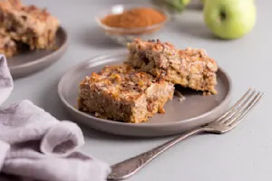 Cinnamon Apple Surprise Bake