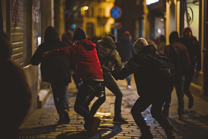 10 Most Common Places for Muggings and How to Stay Safe