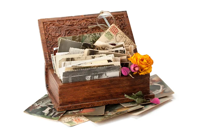 Never Store These Items Under Your Bed-7