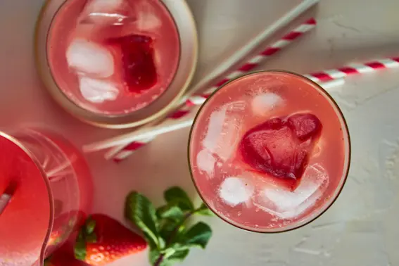 Strawberry Refresher 05