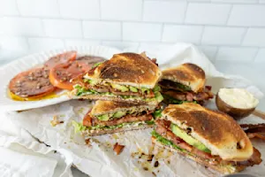 Magic Tomato BLT