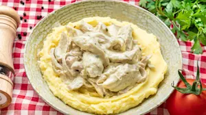 Grandma's Chicken & Gravy