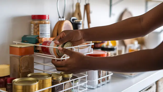 What Really Happens When You Eat Expired Food?-1