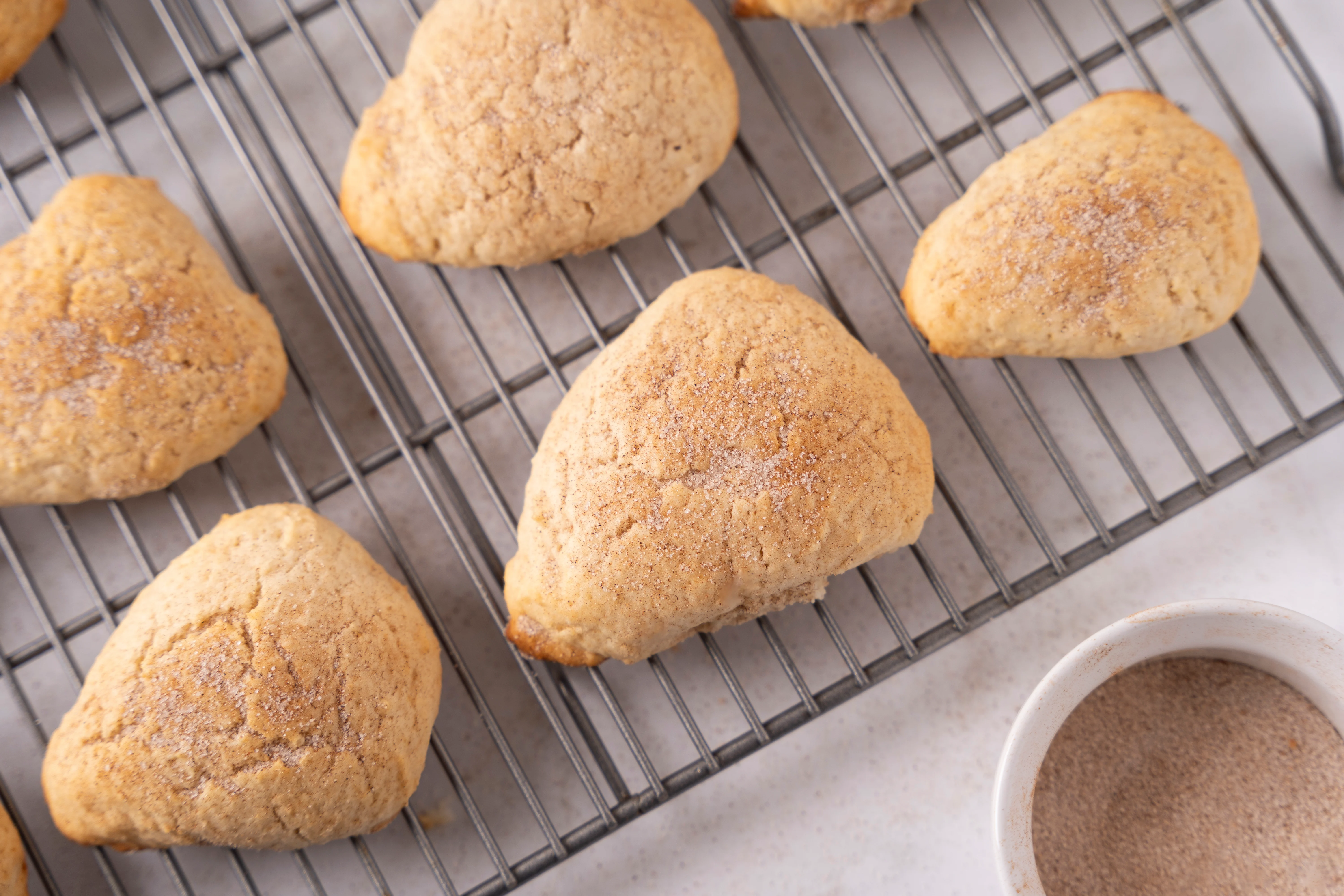 Cinnamon Sugar Scones | Lazy Cooking