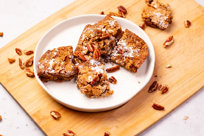 Lazy pecan pie bars-3