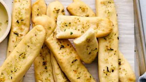 Easy Garlic Sticks