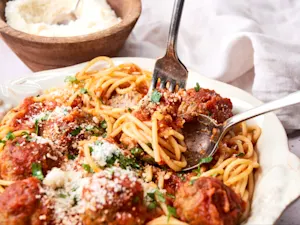 Momma's Meatball Spaghetti