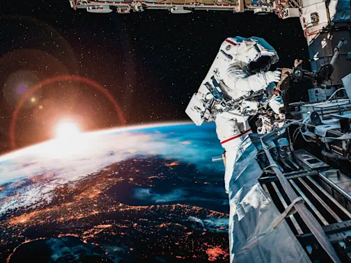 Do Astronauts Get Taller in Space?-1