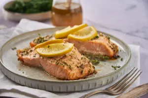Mom's Healthy Baked Salmon