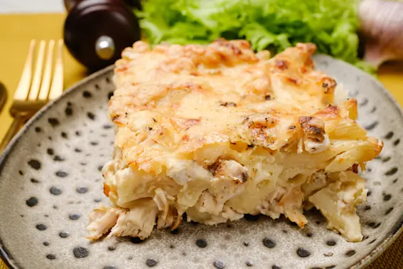 Cheesy Chicken Alfredo Bake 4