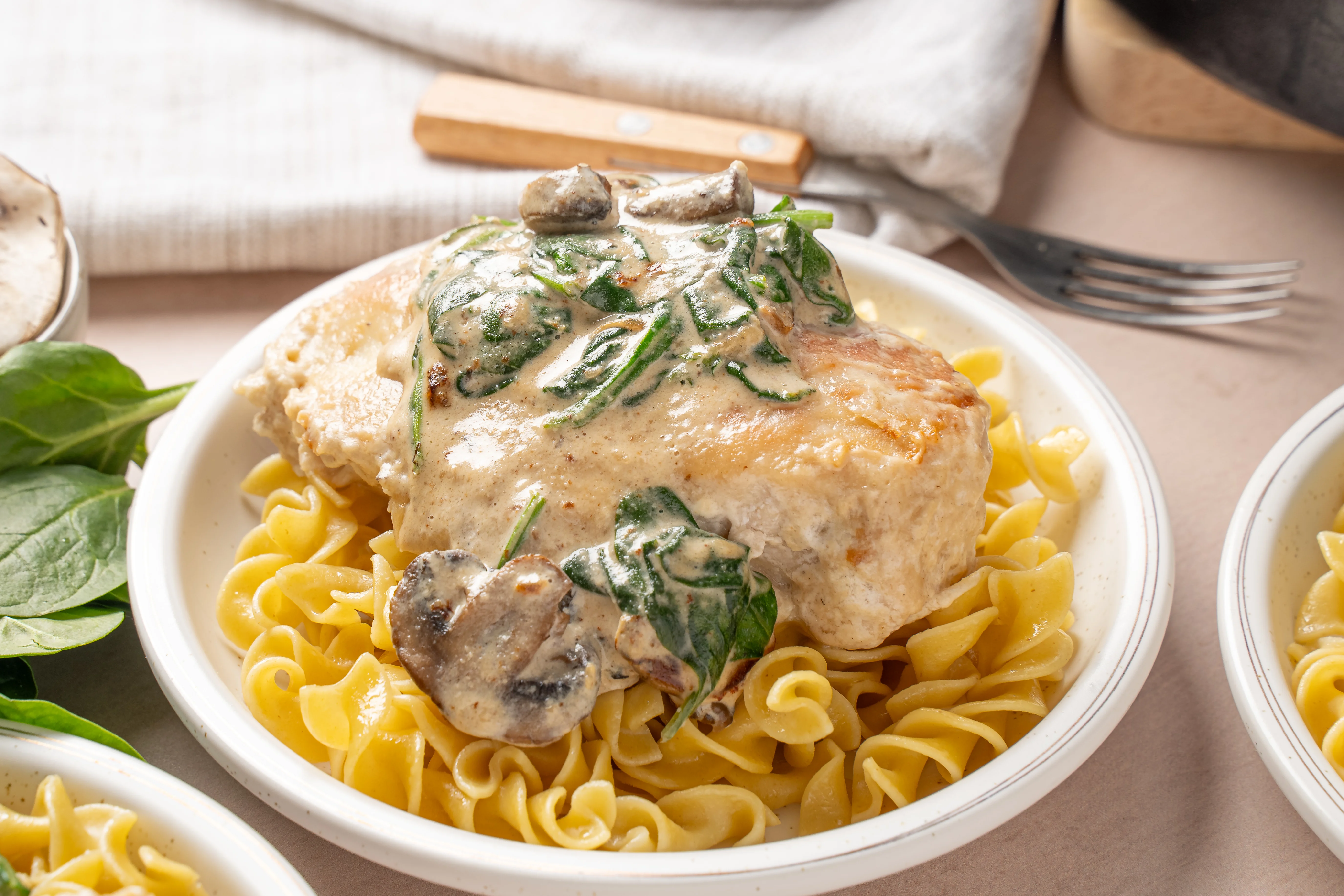 Easy Creamy Spinach Chicken | Recipe Reader