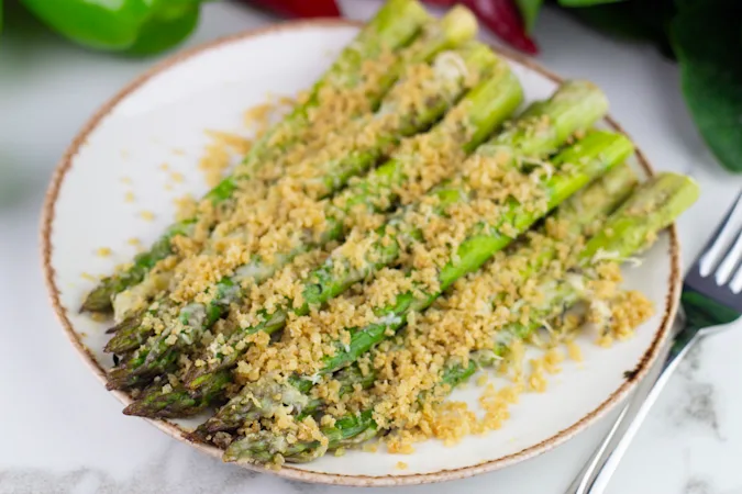 10-Minute Panko Asparagus