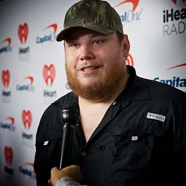 Luke Combs’ OCD Journey Spans 23 Years—Here’s What We Know-1