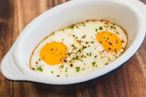 Simple Baked Eggs (1)