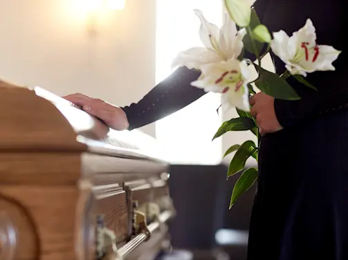 Ohio Funeral Home Applies for Liquor License in Hopes of Becoming 'Party Planner for the Dead'-1