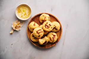 Cheesy Bacon Puffs