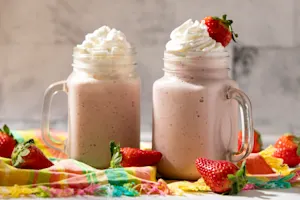 SodaShopStrawberryMilkshake 004