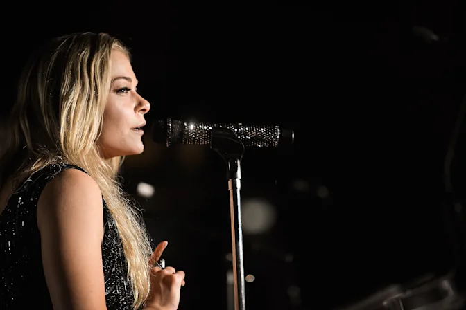 LeAnn Rimes 2014 Big Apple Awards Gala (2)