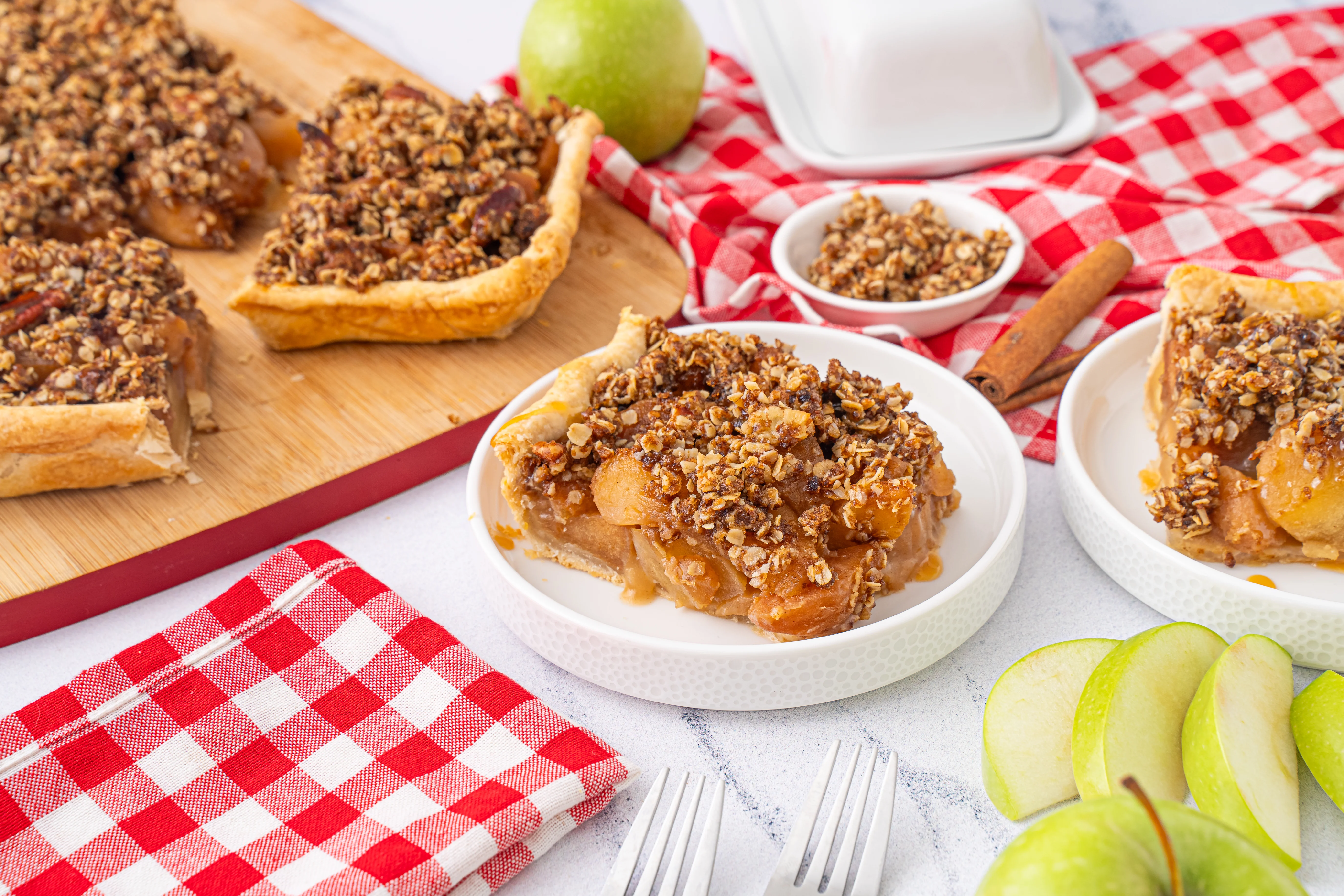 Apple Crumb Sheet Cake | Command Cooking