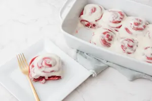 SantasFavoriteCinnamonRolls-191