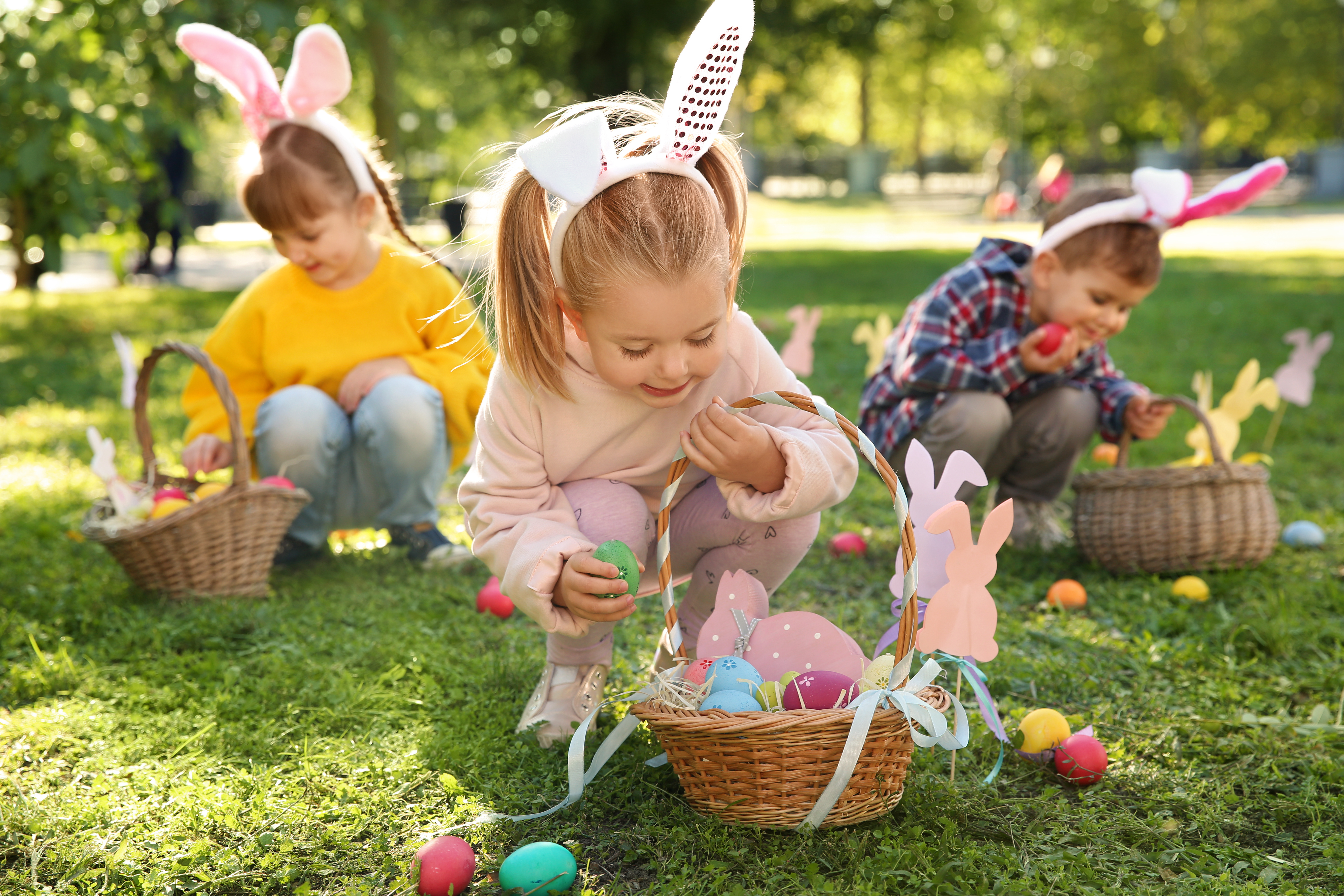 What did the kids do when their treats were hidden on Easter morning? image