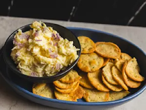 Easy Jarlsberg Dip
