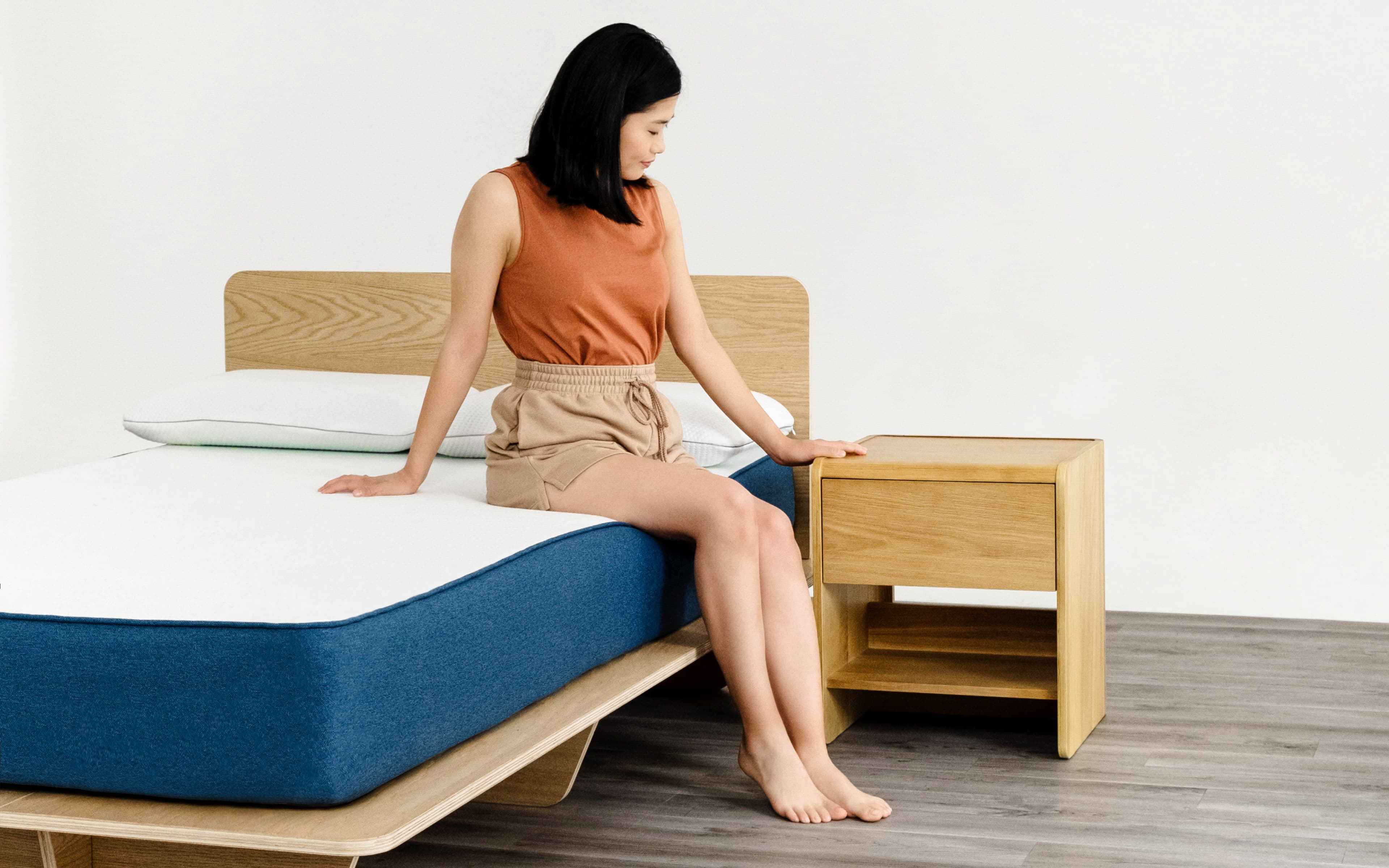 コアラ ベッドサイドテーブル