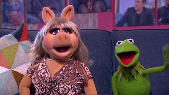 We&#39;re joined by Hollywood royalty: The Muppets | This Morning