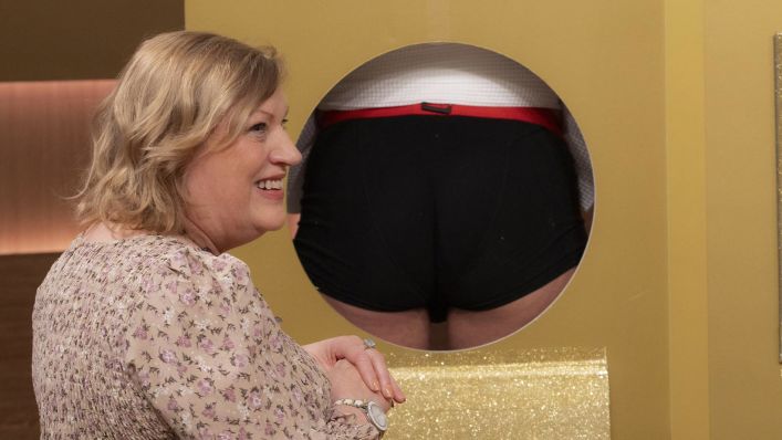 Britain's first rumpologist tells you what your bum says about you!