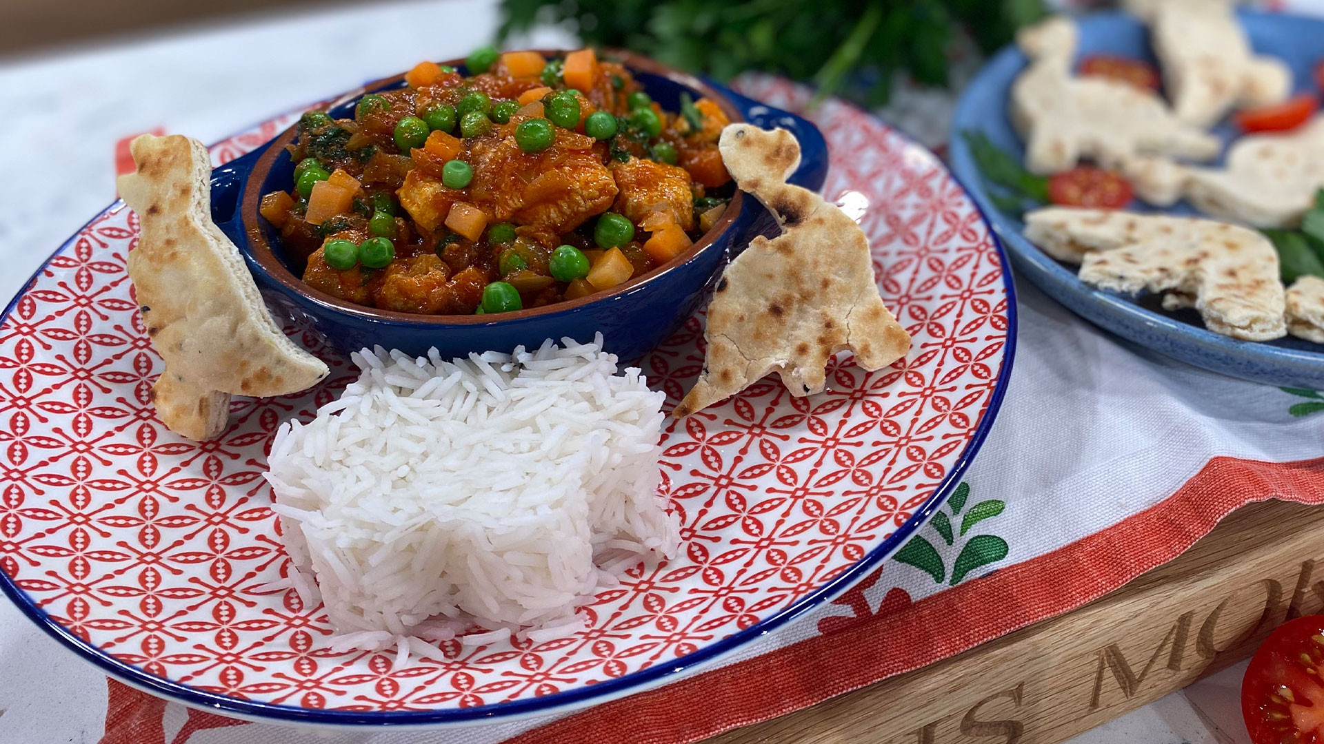 Nisha Katona's paprika chicken with hidden veg | This Morning - ITVX