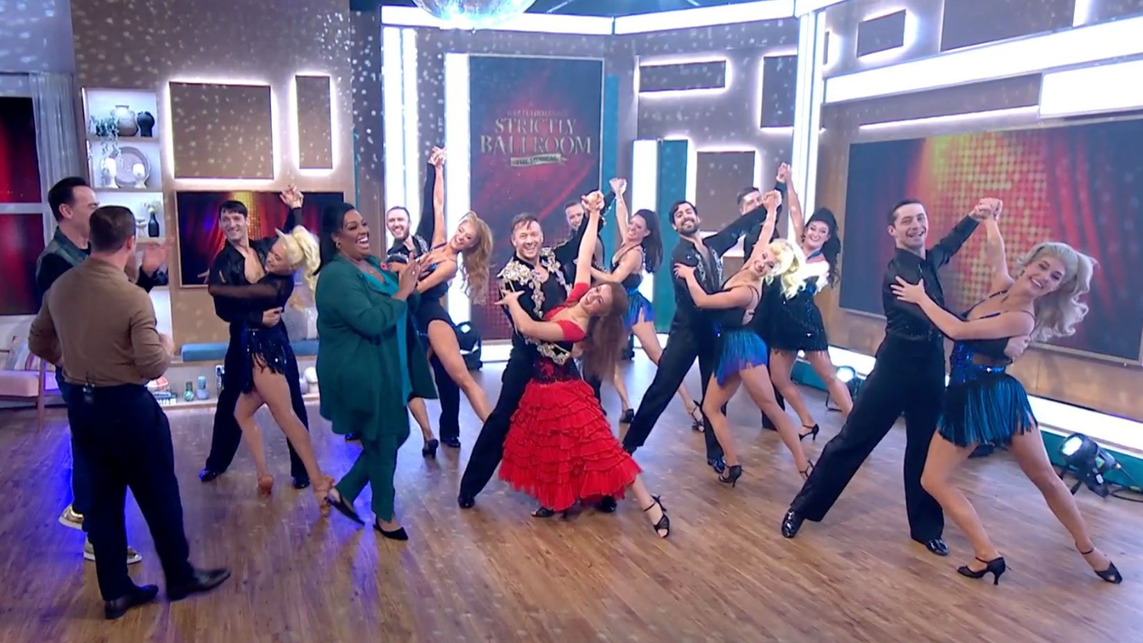 The fabulous cast of Strictly Ballroom perform live! | This Morning