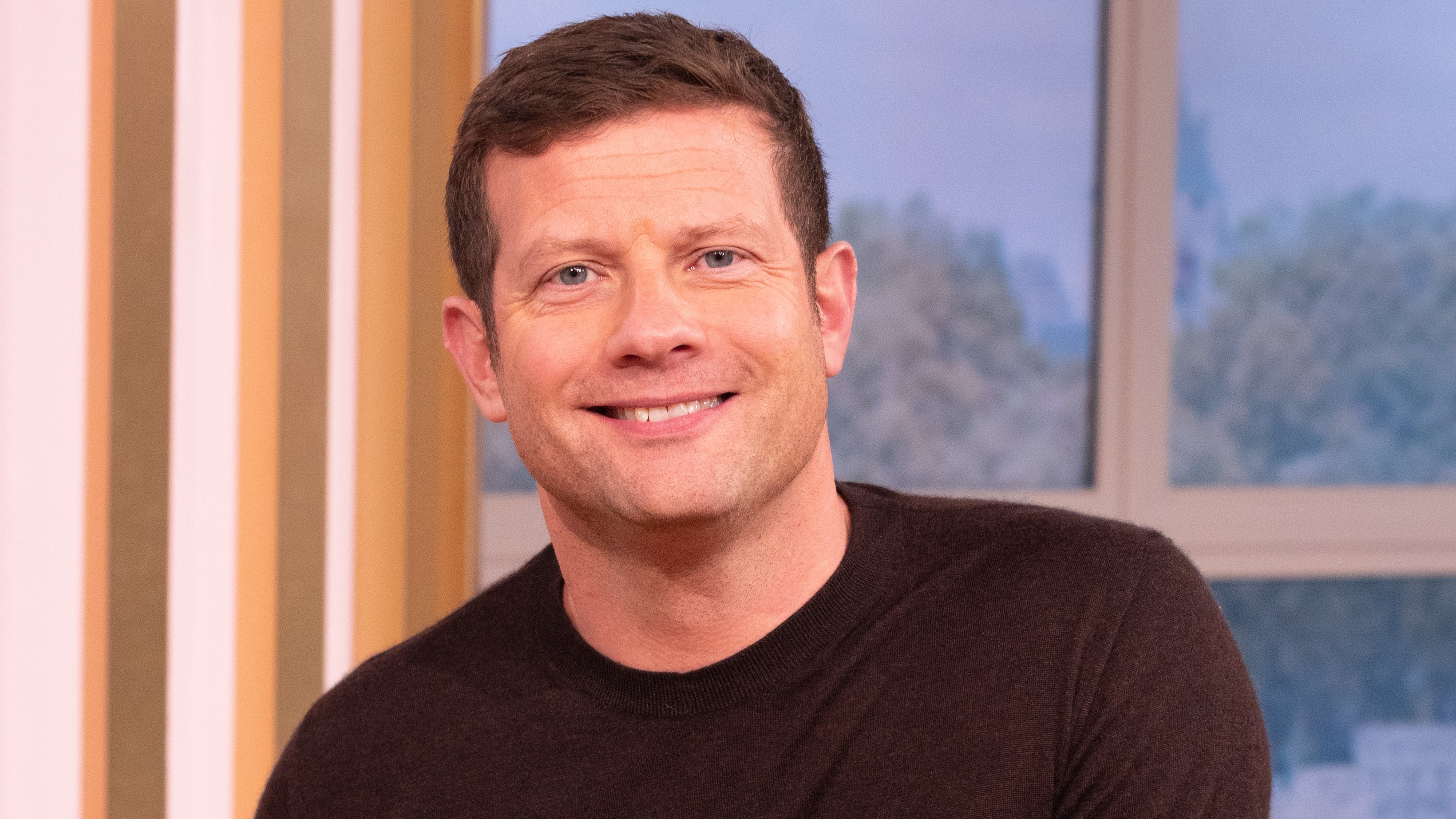 Who Is Dermot Oleary Meet This Mornings Newest Presenter This Morning 