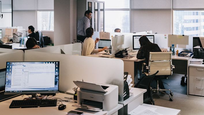 Boris To Set Out Plan To Get Workers Back Into The Office This Morning